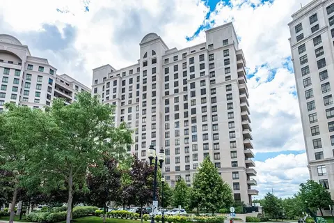 9245 Jane Street 303