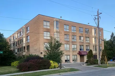 249 Major Mackenzie Drive E 204