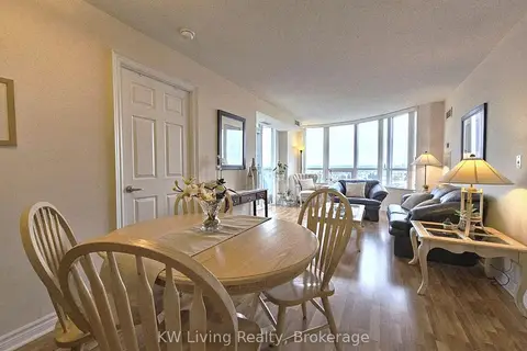 33 Cox Boulevard 1117