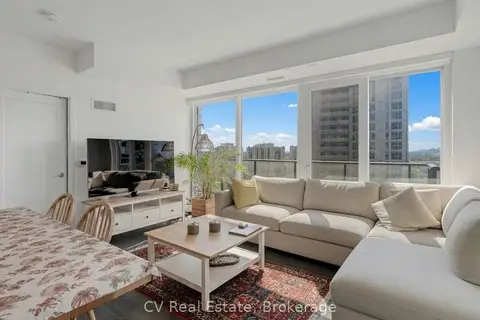 95 Oneida Crescent 1109