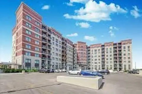 39 New Delhi Drive 803