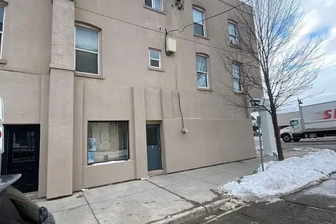 2 Bascom Street S 6