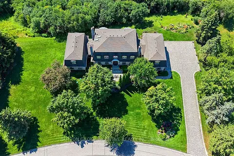 25 Bovair Trail