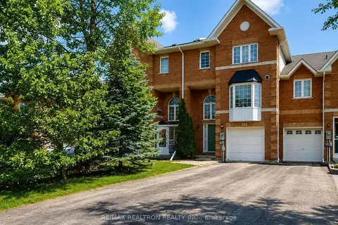102 Royal Chapin Crescent
