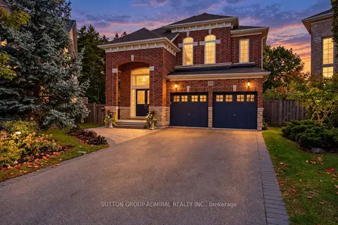 55 Maverick Crescent