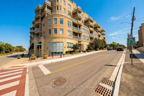 15277 Yonge Street 707