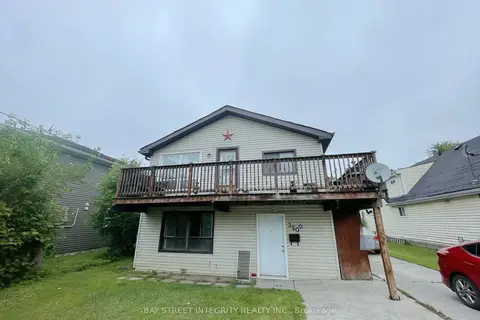 320 Miami Drive Main floor