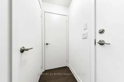 555 William Graham Drive 320