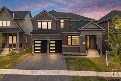 9 Sandhill Crescent
