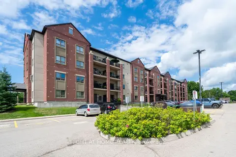 157 Wellington Street E 304