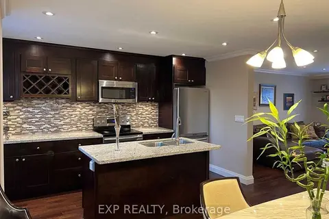 1776 John Street 56