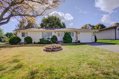 60 Tecumseth Pines Drive