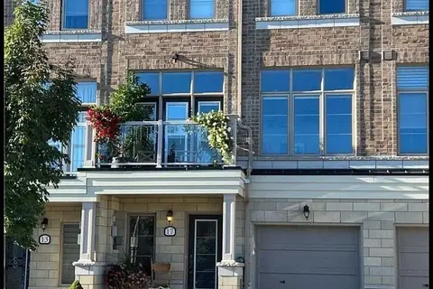 17 Cornerbank Crescent