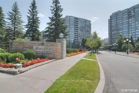 11 Townsgate Drive 1002