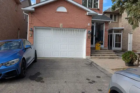 4 Bayel Crescent