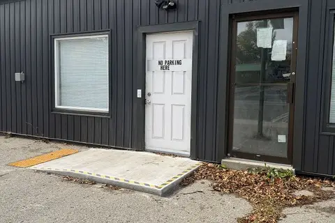 54 Main Street 4