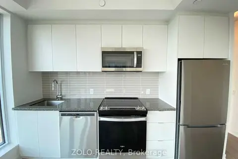 8868 Yonge Street 1602E