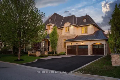 233 Carisbrooke Circle