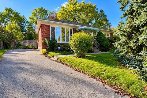 72 Monkswood Crescent Main Floor
