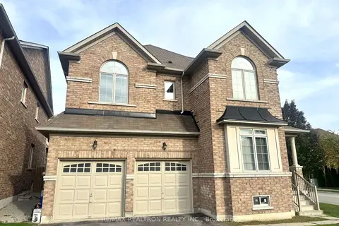 1306 Blencowe Crescent