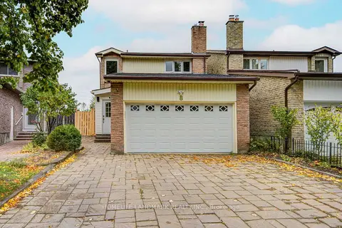 8 Fullerton Crescent