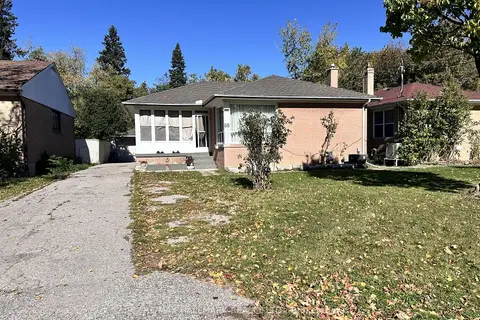 88 Rockport Crescent Lower