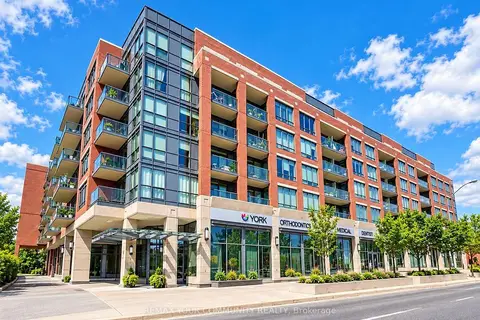 7608 Yonge Street 612