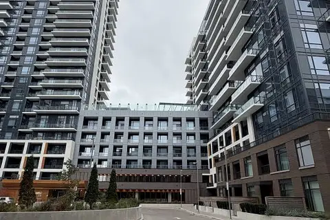 7950 Bathurst Street 720