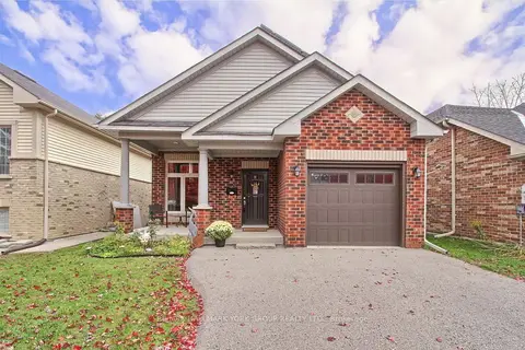 17 Hillview Drive
