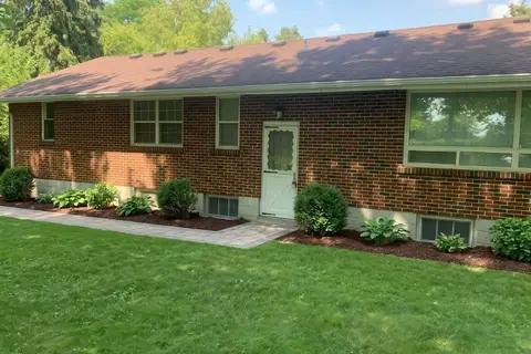 582 Mulock Court B