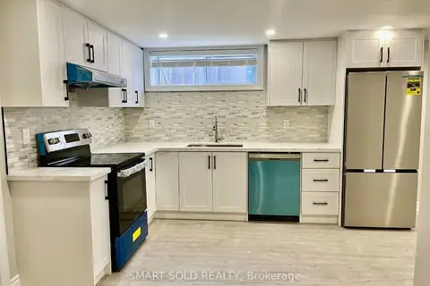 228 Silverbirch Drive Lower