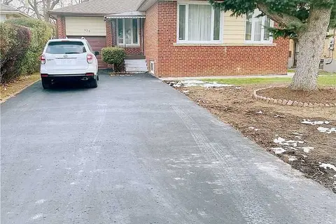 438 Fernleigh Circle N Bsmt