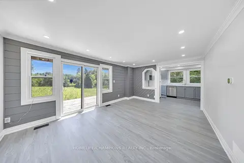 997 Mount Albert Road