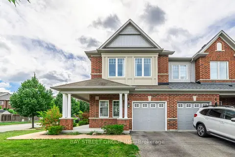 4 Courtland Crescent