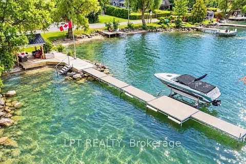 427 Lake Drive E