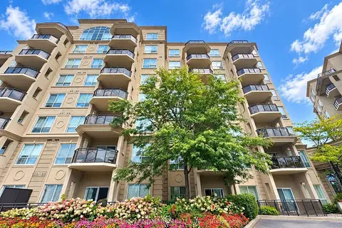8 Maison Parc Court 512
