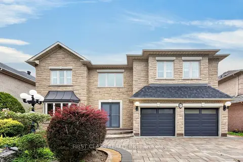 67 Black Walnut Crescent