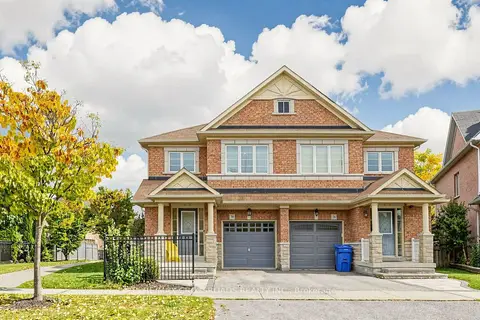 78 Vera Lynn Crescent