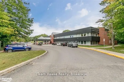 240 Penetanguishene Road 101