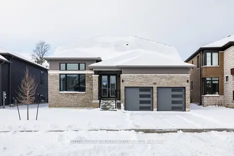 146 Roseanne Circle
