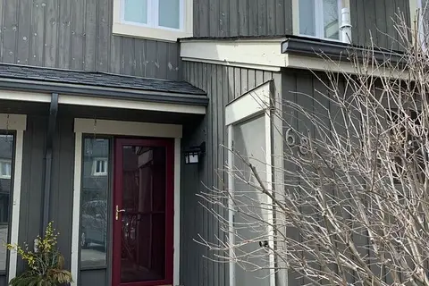 149 FAIRWAY Crescent 68