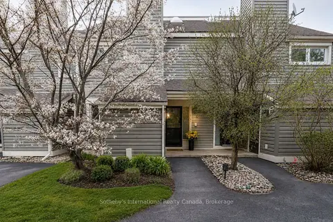 214 Escarpment Crescent 214