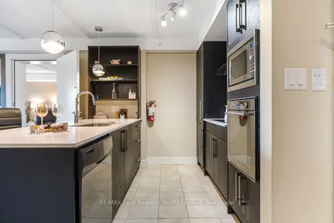 9 Harbour Street E 5109/5111