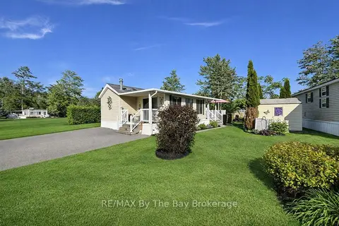 13 WHITE PINES Trail