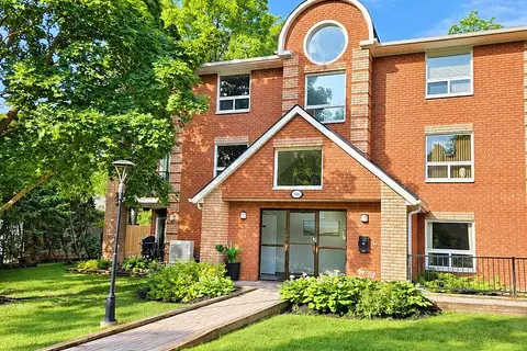 166 Owen Street 204