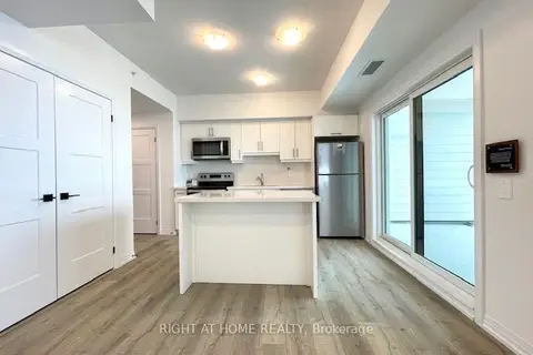 15 Kneeshaw Drive 102