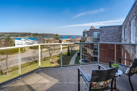 11 Beck Boulevard 404