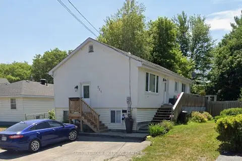 211 Cliff Road Lower