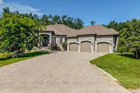 18 Lloyd Cook Drive W