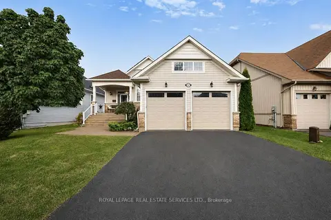 17 LEEWARD Circle